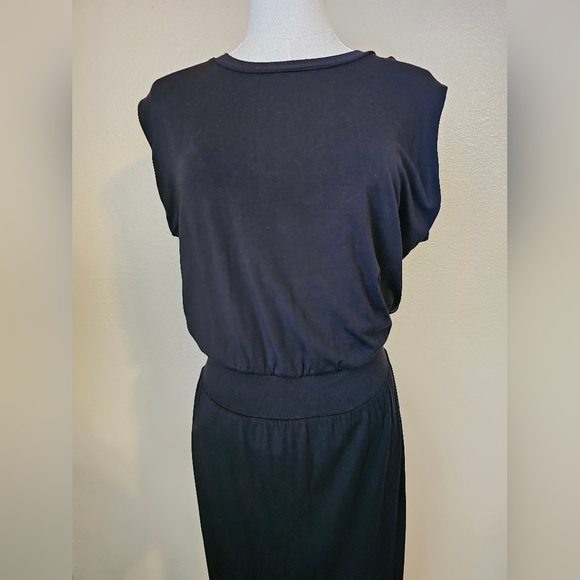 Athleta Santorini Cinch Dress Black Midi  Soft Knit Womens Size SP Soft Comfy - Picture 3 of 11